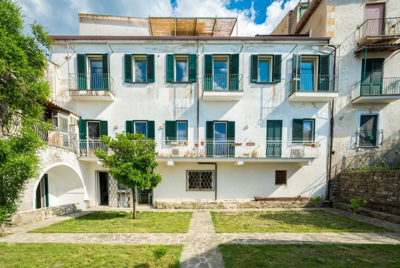 Bed and Breakfast Borgo Dei Saraceni - Domus Indomita Agropoli Exterior foto