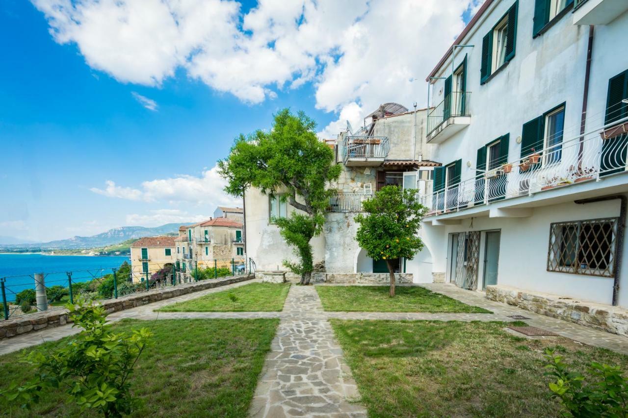 Bed and Breakfast Borgo Dei Saraceni - Domus Indomita Agropoli Exterior foto