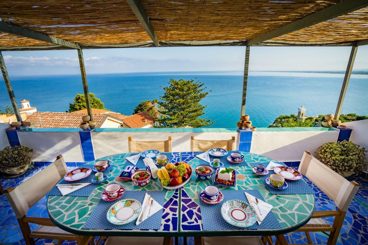 Bed and Breakfast Borgo Dei Saraceni - Domus Indomita Agropoli Exterior foto